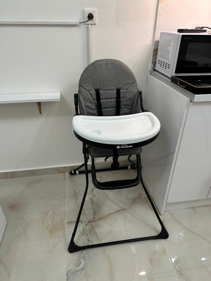 Modern Apartment 200M From Acropolis 100Mbps Netflix アテネ エクステリア 写真